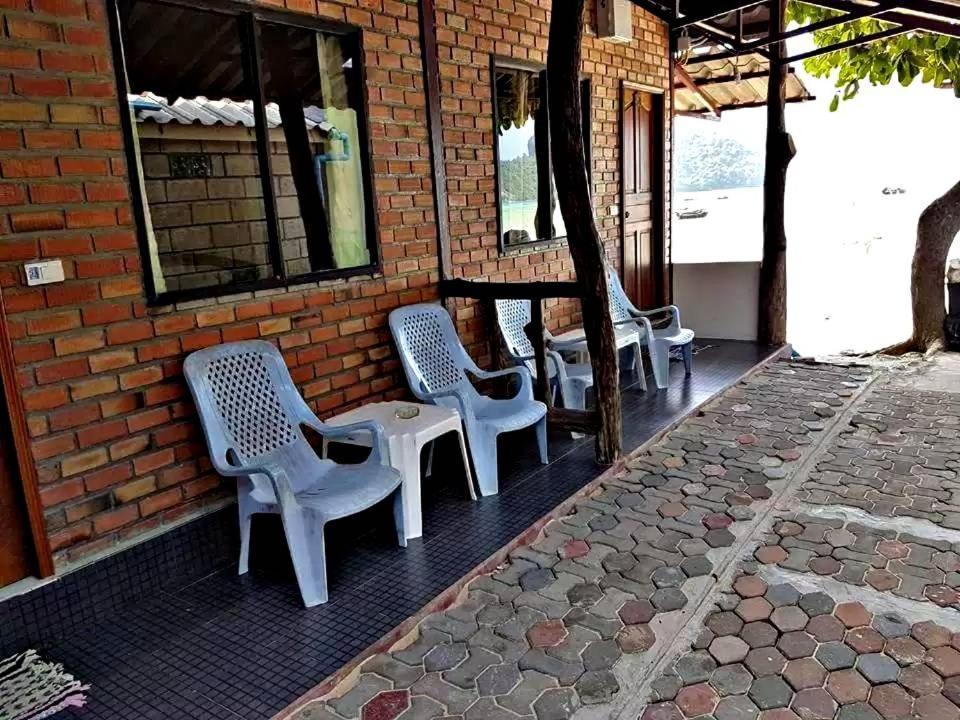 Dalum Beachhouse Phi Phi-eilanden Buitenkant foto