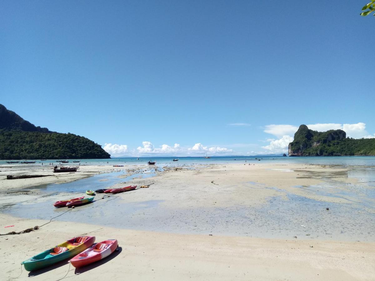 Dalum Beachhouse Phi Phi-eilanden Buitenkant foto