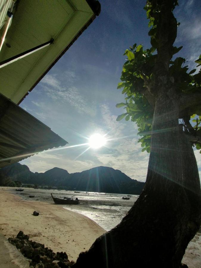 Dalum Beachhouse Phi Phi-eilanden Buitenkant foto