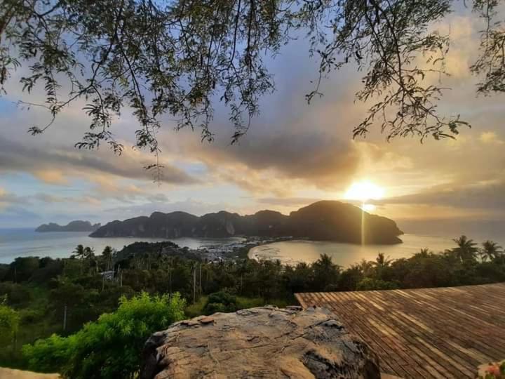 Dalum Beachhouse Phi Phi-eilanden Buitenkant foto