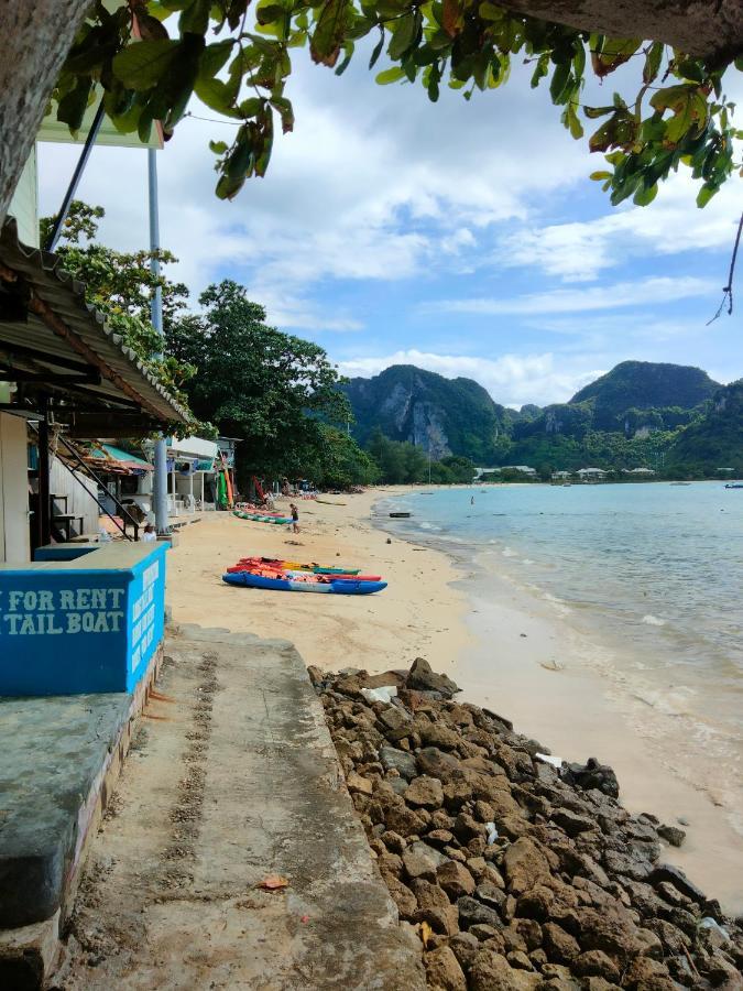 Dalum Beachhouse Phi Phi-eilanden Buitenkant foto