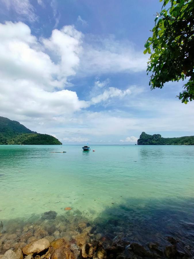 Dalum Beachhouse Phi Phi-eilanden Buitenkant foto